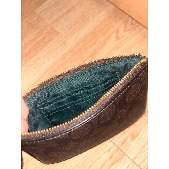 Coach Wallet - Picture 4 of 6